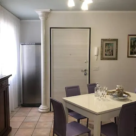 Lejlighed Ampio Attico A 5 Minuti Dal Mare *