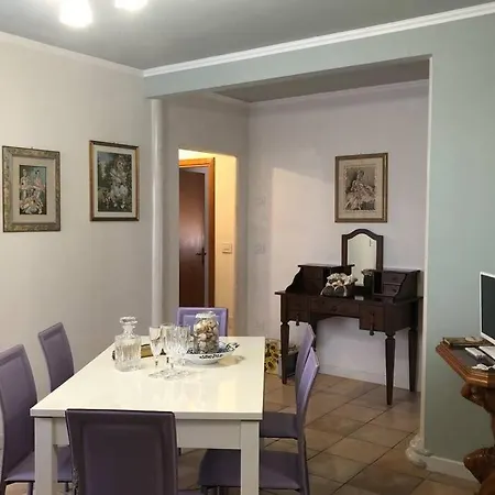 Ampio Attico A 5 Minuti Dal Mare