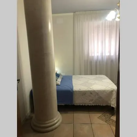 Ampio Attico A 5 Minuti Dal Mare 아파트